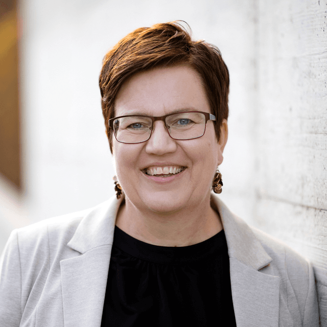 Portrait of Sibylle Pinter, Stress- und Schlaf Coaching I High Performance Coaching für Frauen, Professional Growth, Steinberg-Dörfl