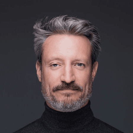 Portrait of Gregor-Alexander Petri, Coach B2B Sales, Go-to-Market and Innovationsmanagement, Professional Growth, Vienna